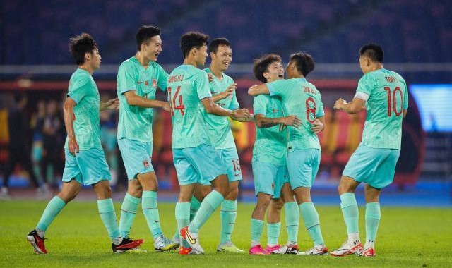 开云网页版-亚运队3线开花欣喜多点爆破 谭龙：盼延续到淘汰赛