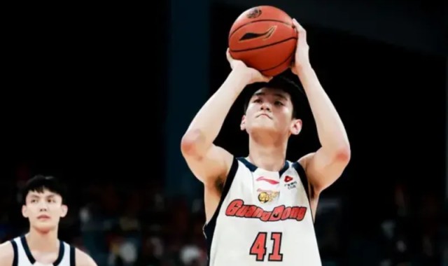 开云登录入口-王洪泽出战14分钟，投篮4中1、罚球6中6得到8分4板2助1盖帽