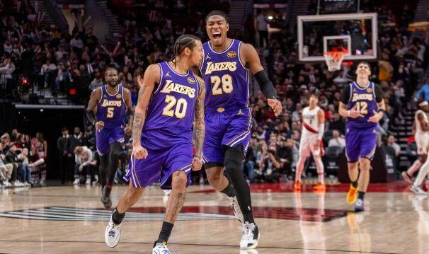 开云登录入口-雷迪克体系初成！湖人残阵克敌，更衣室现冠军氛围