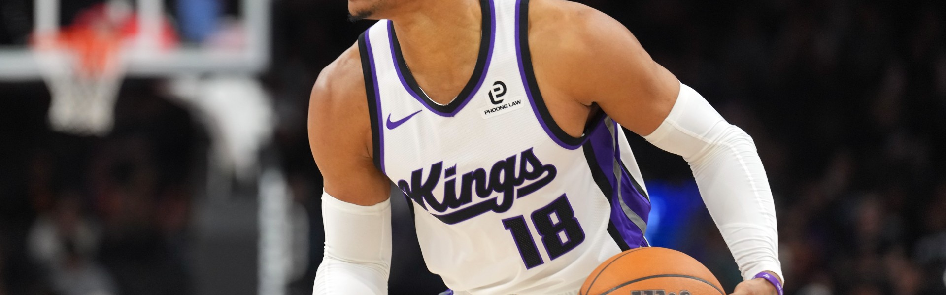 开云-威少半场出战14分钟 10中4&amp;三分3中1拿到12分 出现2失误