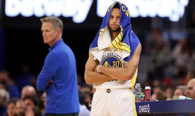 开云网页版-连续3场末节合计11中0 库里体能瓶颈凸显勇士问题