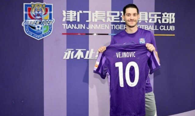 开云官方网站-天津新援：10月足协杯将登场 会努力让球迷记住我