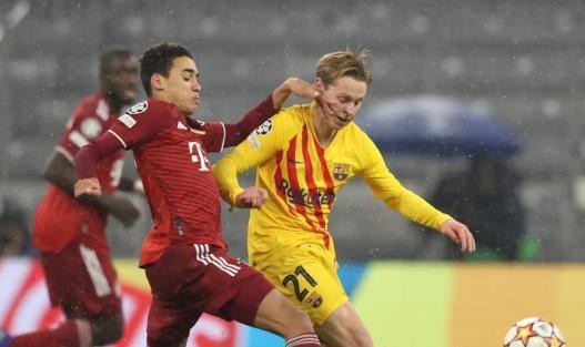 开云登录入口-巴萨出局战一场打出所有软肋，靠欧联冠军进欧冠？