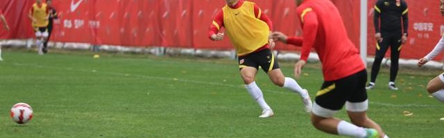 Kaiyun-亚运队新帅要求减少无谓体能消耗 戴伟浚伤愈回归