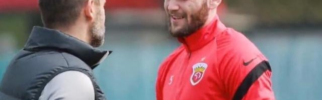 开云网页版-海港新援后卫坦承经济是加盟原因 对未来充满信心