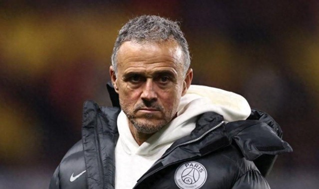 恩里克执教30个月豪取10冠，率巴黎圣日耳曼创队史新纪录